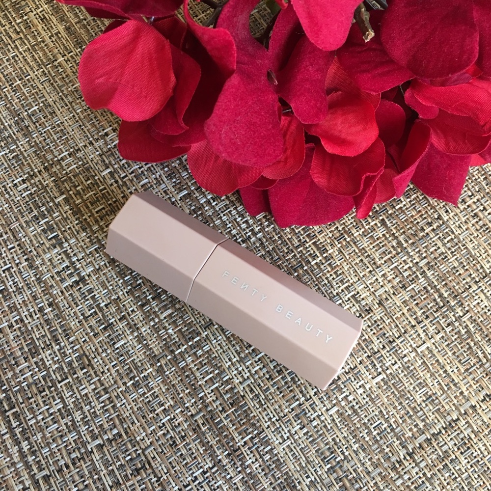Fenty Beauty Match Stick Sinamon 朗
